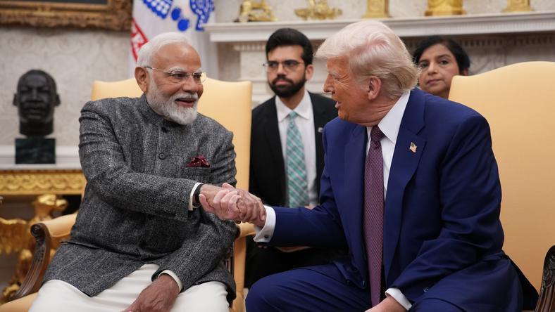 印度,被特朗普一拳打回原形?